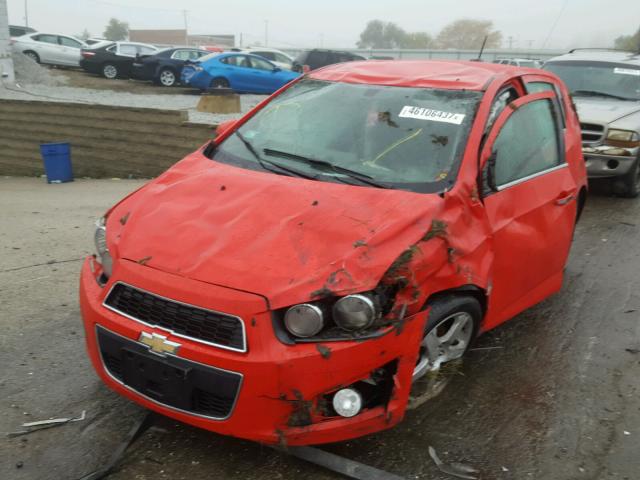 1G1JE6SB0F4109592 - 2015 CHEVROLET SONIC LTZ RED photo 2