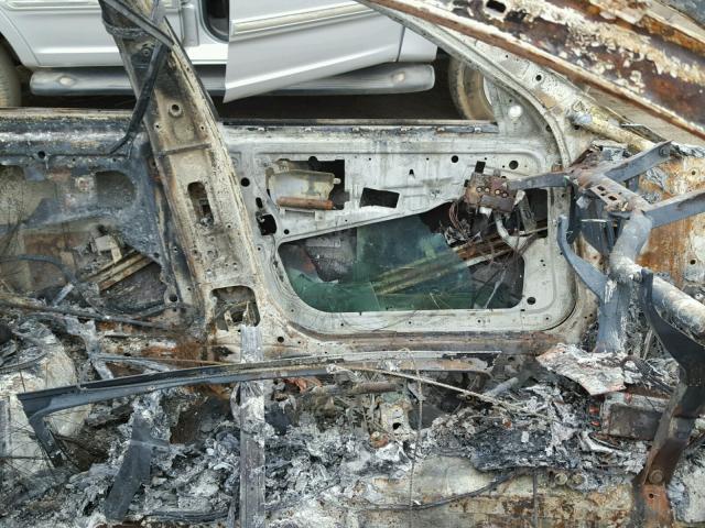 WBANB33595CN66766 - 2005 BMW 545 I BURN photo 5