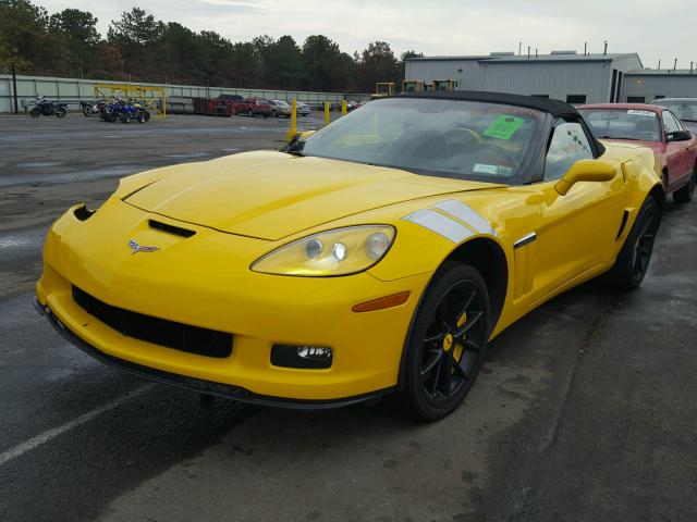 1G1YT3DW2B5103090 - 2011 CHEVROLET CORVETTE G YELLOW photo 2