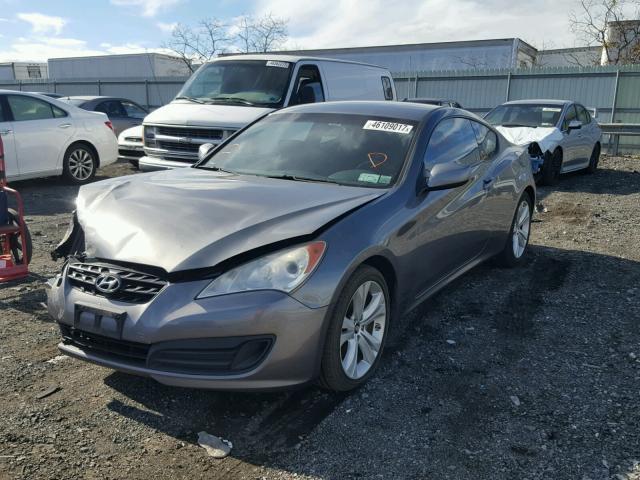 KMHHT6KD2AU014369 - 2010 HYUNDAI GENESIS GRAY photo 2