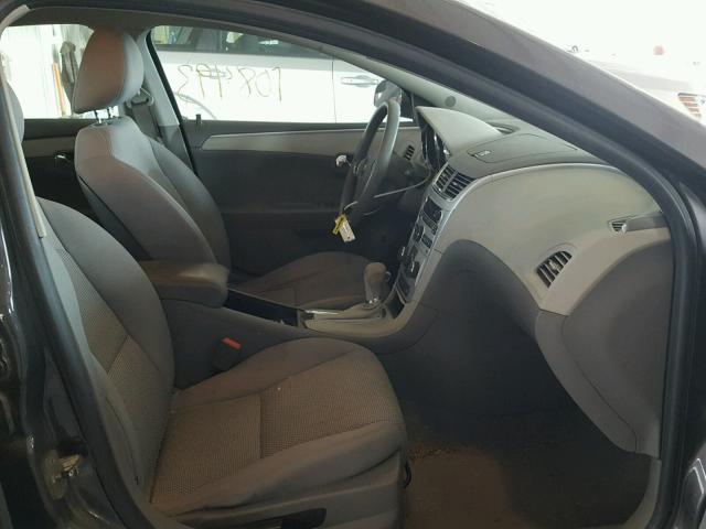 1G1ZB5E14BF219424 - 2011 CHEVROLET MALIBU LS ნაცრისფერი ფოტო 5