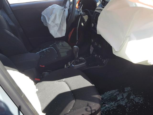 ZACCJBAB9JPH25615 - 2018 JEEP RENEGADE S 灰色 照片 5