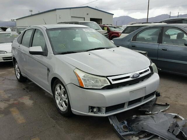 1FAHP35N48W255270 - 2008 FORD FOCUS SILVER photo 1