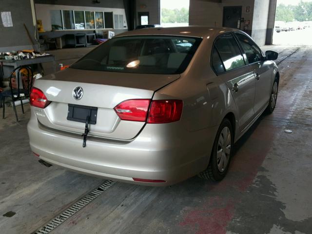 3VW1K7AJ8DM222042 - 2013 VOLKSWAGEN JETTA BASE SILVER photo 4