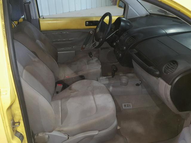 3VWCA21C2YM453041 - 2000 VOLKSWAGEN NEW BEETLE 黄色 照片 5