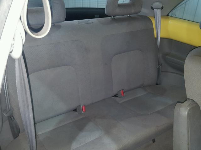 3VWCA21C2YM453041 - 2000 VOLKSWAGEN NEW BEETLE 黄色 照片 6