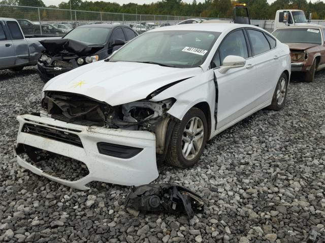 1FA6P0H77F5116238 - 2015 FORD FUSION SE WHITE photo 2