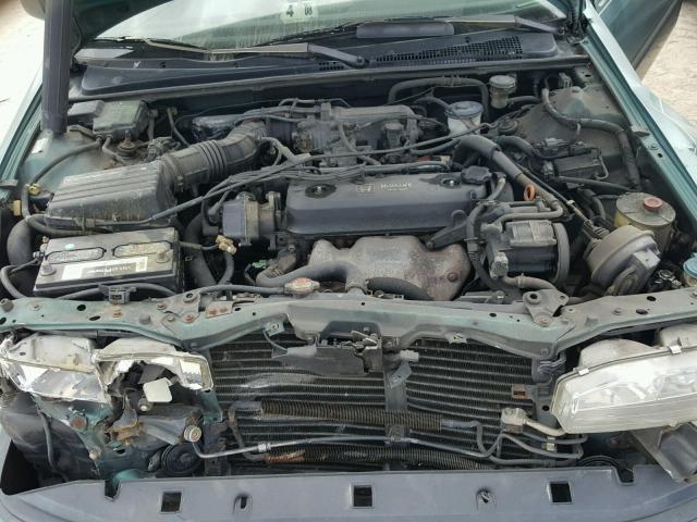 1HGCB7153PA008450 - 1993 HONDA ACCORD LX GREEN photo 7