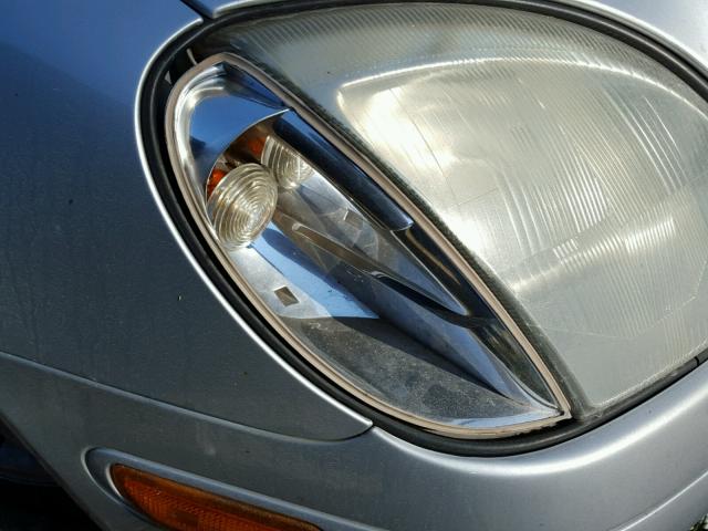 WDBKK65F91F214064 - 2001 MERCEDES-BENZ SLK 320 SILVER photo 9