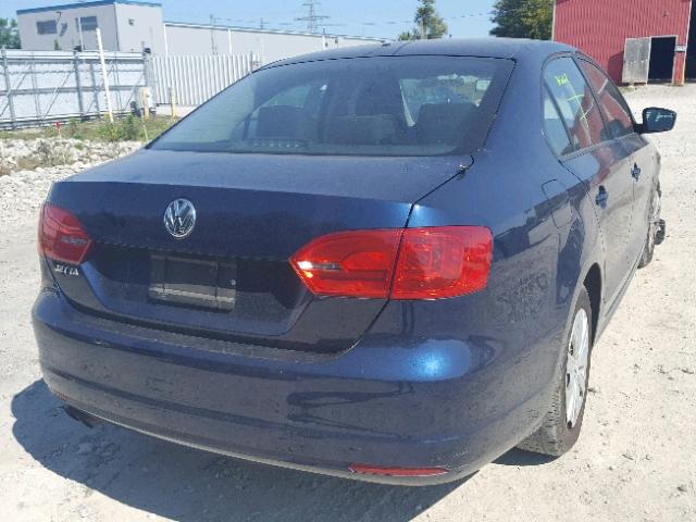 3VW1K7AJ3DM439238 - 2013 VOLKSWAGEN JETTA BASE BLUE photo 4