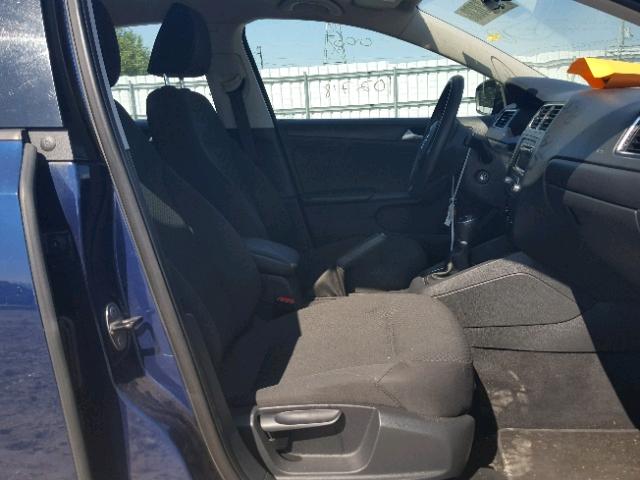 3VW1K7AJ3DM439238 - 2013 VOLKSWAGEN JETTA BASE BLUE photo 5