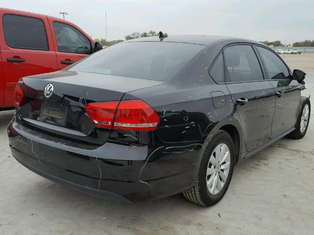 1VWAH7A31DC142034 - 2013 VOLKSWAGEN PASSAT S Negro foto 4