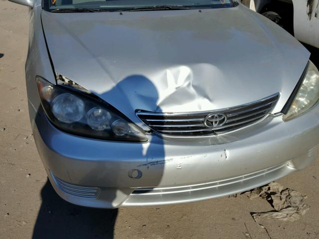 4T1BE32K65U028861 - 2005 TOYOTA CAMRY LE SILVER photo 9