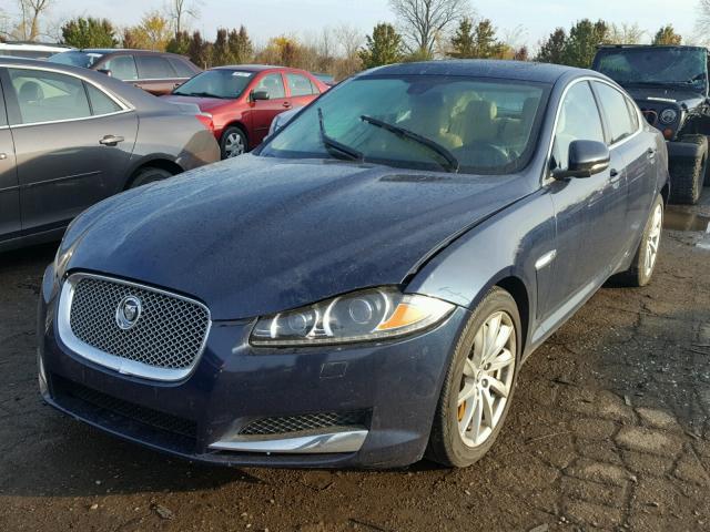 SAJWA0FB5CLS53710 - 2012 JAGUAR XF BLUE photo 2