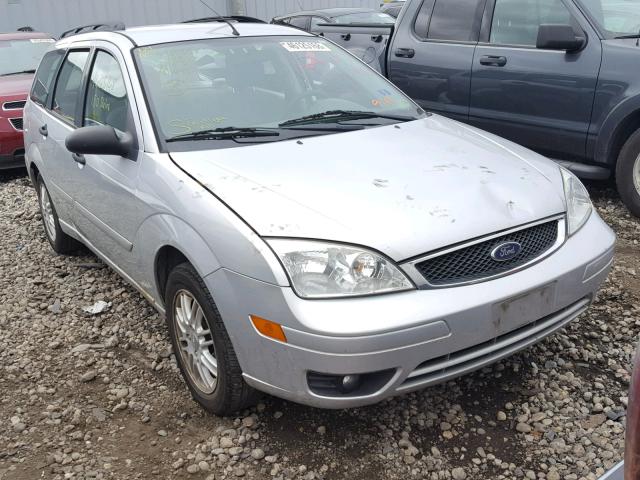 1FAFP36N95W247747 - 2005 FORD FOCUS ZXW SILVER photo 1