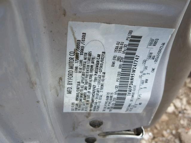 1FAFP36N95W247747 - 2005 FORD FOCUS ZXW SILVER photo 10