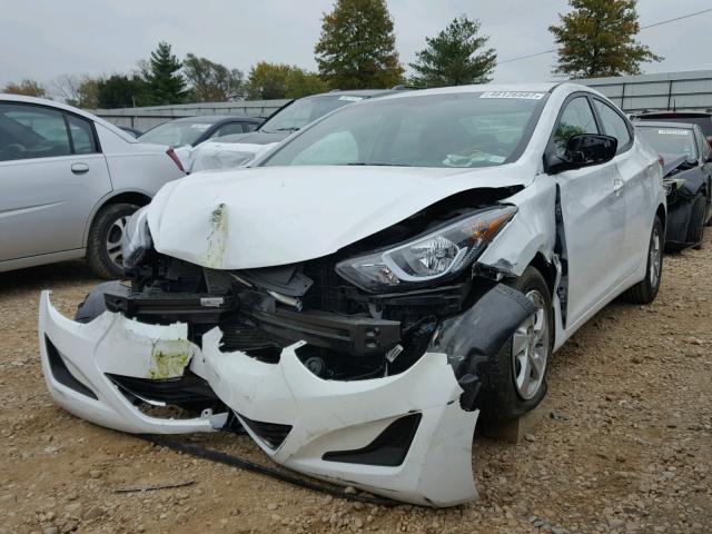 5NPDH4AE0FH613775 - 2015 HYUNDAI ELANTRA SE WHITE photo 2