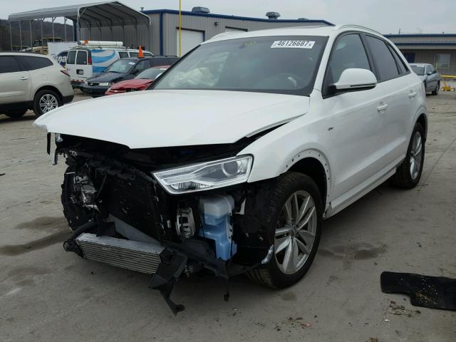 WA1ECCFS3JR001478 - 2018 AUDI Q3 WHITE photo 2