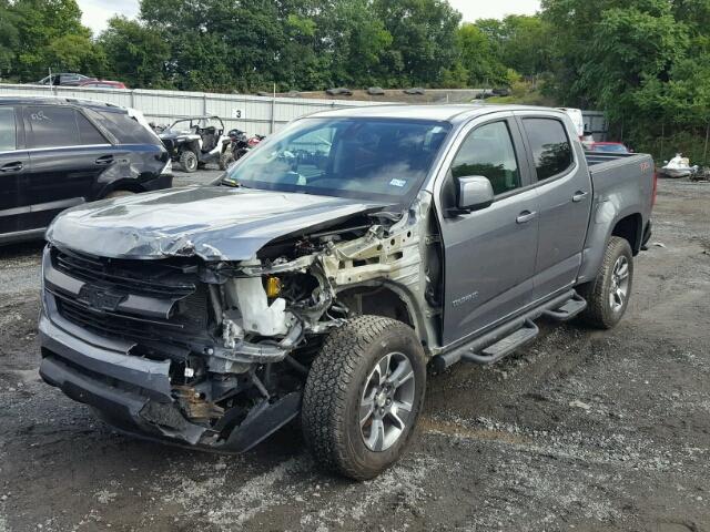 1GCGSDEN7J1135072 - 2018 CHEVROLET COLORADO Z GRAY photo 2