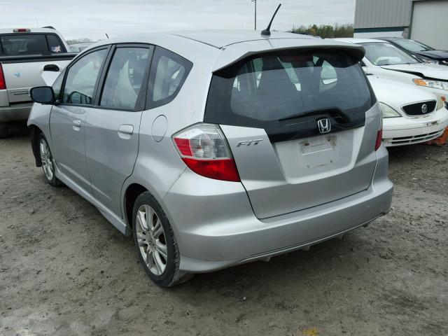JHMGE8H68BC026952 - 2011 HONDA FIT SPORT SILVER photo 3