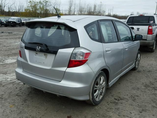 JHMGE8H68BC026952 - 2011 HONDA FIT SPORT SILVER photo 4