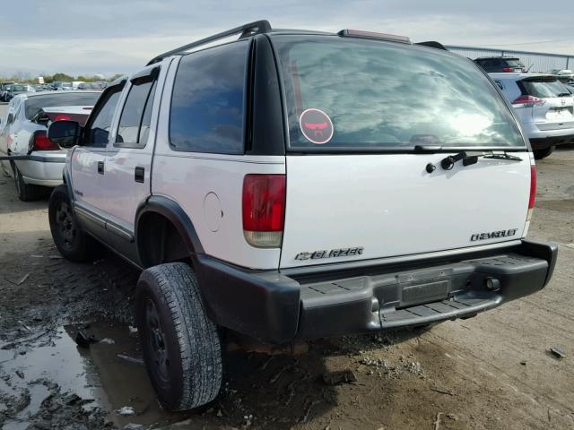 1GNDT13X63K106931 - 2003 CHEVROLET BLAZER WHITE photo 3