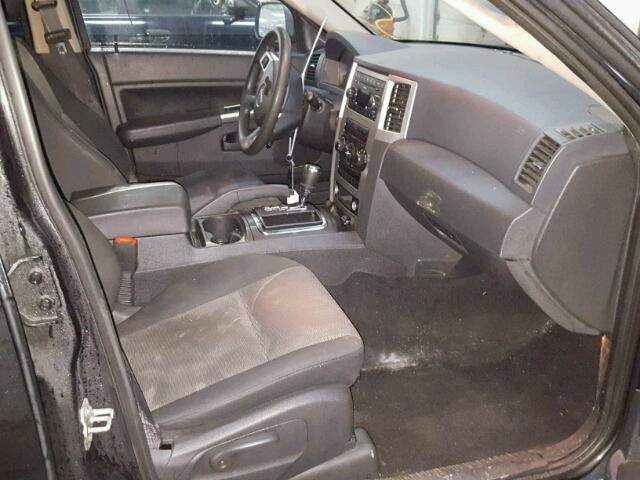 1J8GR48K68C240691 - 2008 JEEP GRAND CHER BLACK photo 5