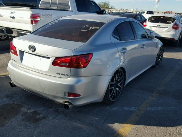 JTHBK262765012437 - 2006 LEXUS IS 250 SILVER photo 4