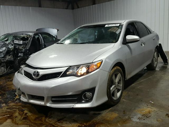 4T1BF1FK7DU264638 - 2013 TOYOTA CAMRY L SILVER photo 2