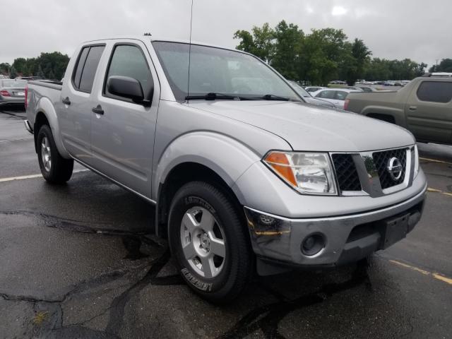1N6AD07W28C402483 - 2008 NISSAN FRONTIER C SILVER photo 1