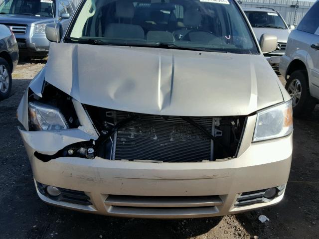 1D8HN54P18B108220 - 2008 DODGE GRAND CARA TAN photo 9