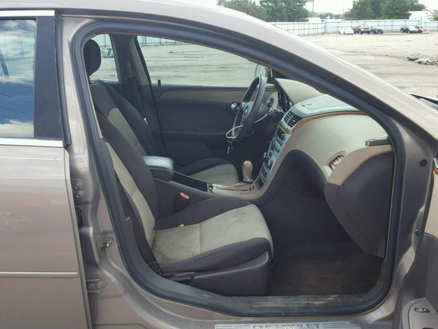 1G1ZH57B28F203834 - 2008 CHEVROLET MALIBU 1LT GOLD photo 5