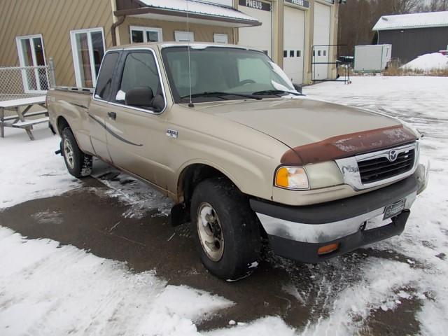 4F4YR16U6YTM21814 - 2000 MAZDA B3000 CAB BEIGE photo 1