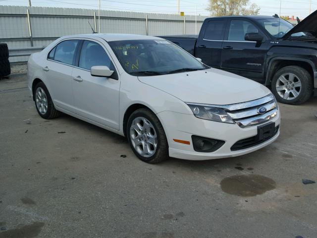 3FAHP0HA3BR256525 - 2011 FORD FUSION SE WHITE photo 1