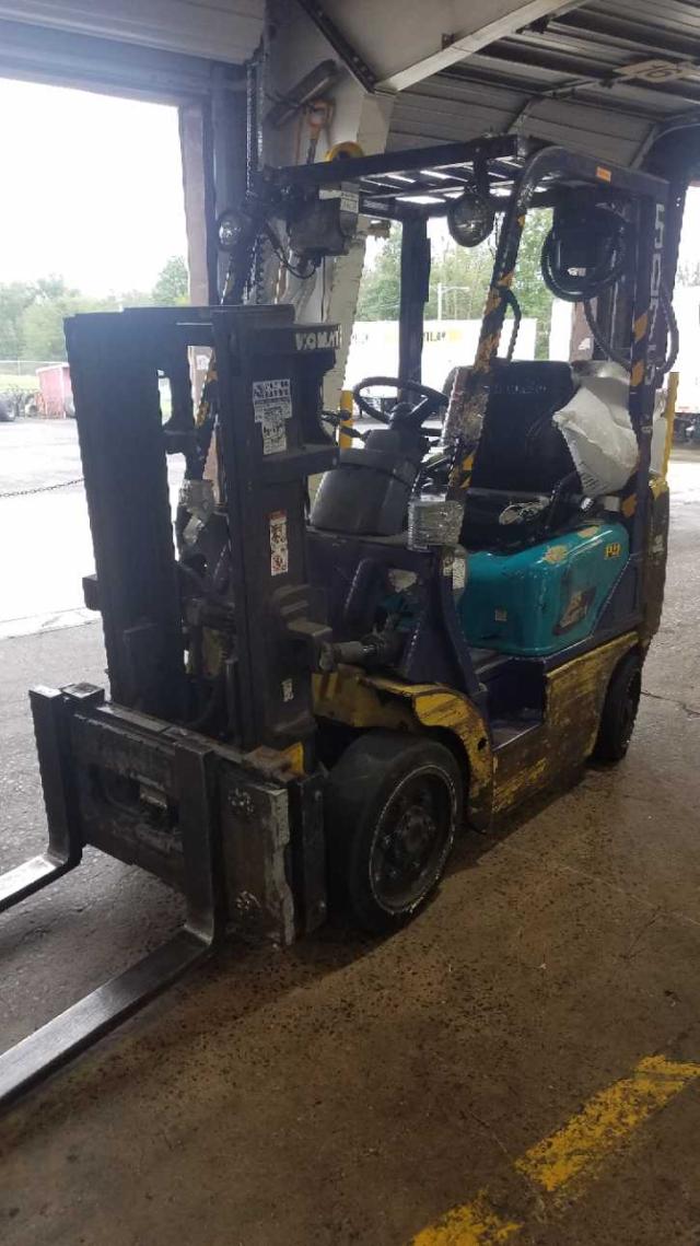 563795A - 2003 KMTS FORKLIFT UNKNOWN - NOT OK FOR INV. photo 2