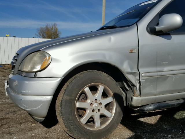 4JGAB72E5XA083036 - 1999 MERCEDES-BENZ ML 430 银色 照片 9