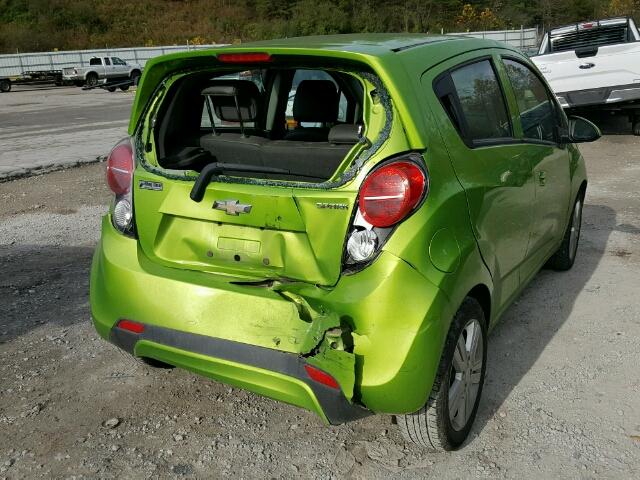 KL8CD6S98EC587322 - 2014 CHEVROLET SPARK 1LT GREEN photo 4