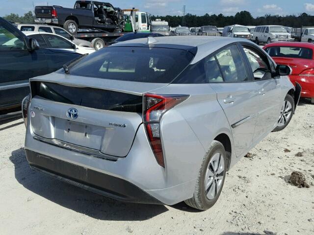 JTDKARFU0G3006796 - 2016 TOYOTA PRIUS SILVER photo 4