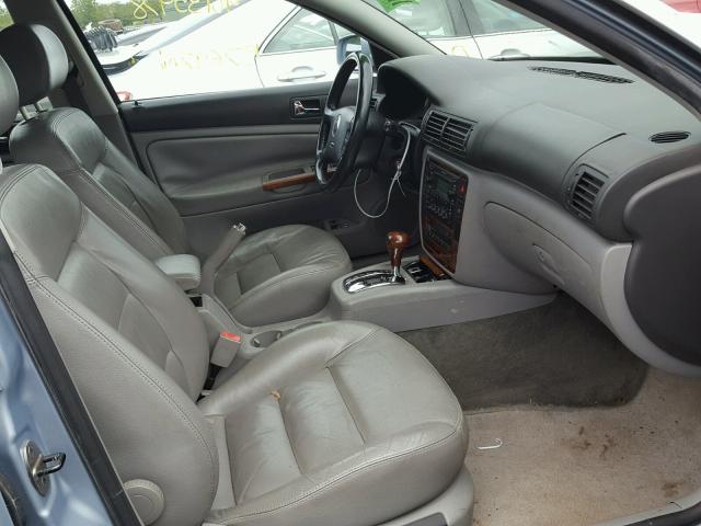 WVWTH63BX3P256101 - 2003 VOLKSWAGEN PASSAT GLX BLUE photo 5