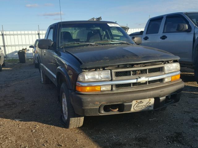 1GCDT19X9W8163867 - 1998 CHEVROLET S TRUCK BLACK photo 1