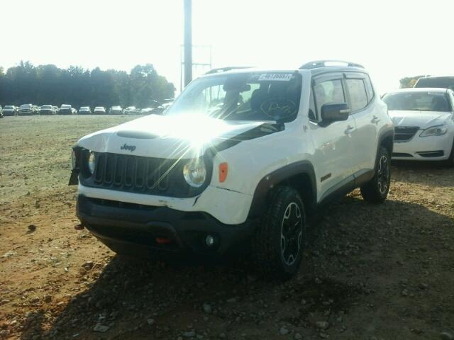 ZACCJBCT0FPB67827 - 2015 JEEP RENEGADE T WHITE photo 2