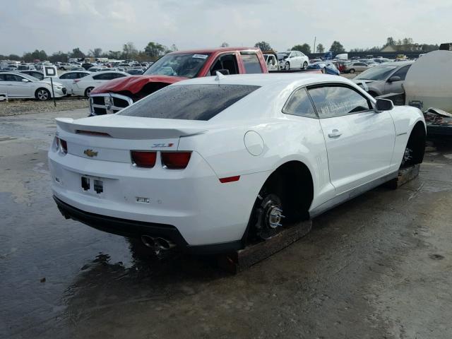 2G1FL1EP6D9804742 - 2013 CHEVROLET CAMARO ZL1 WHITE photo 4