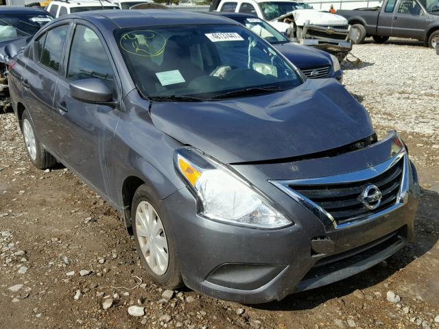 3N1CN7AP6HL847738 - 2017 NISSAN VERSA S GRAY photo 1