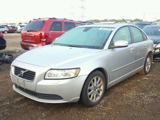 YV1MS382882394103 - 2008 VOLVO S40 2.4I SILVER photo 2