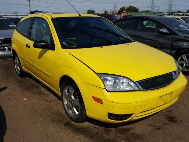 3FAFP31N65R127950 - 2005 FORD FOCUS ZX3 YELLOW photo 1