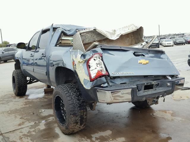 3GCPKTE31BG260368 - 2011 CHEVROLET SILVERADO BLUE photo 3