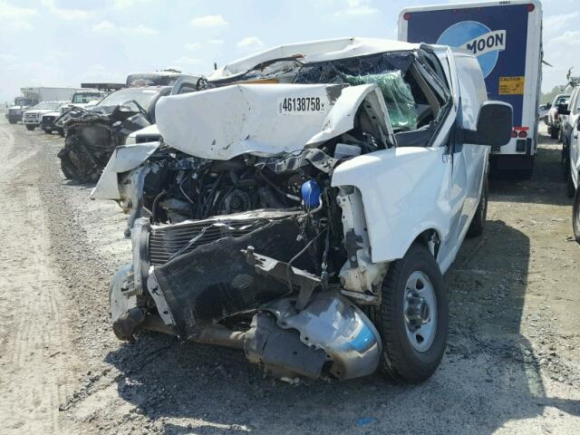 1GTZ7UBL3B1131583 - 2011 GMC SAVANA G35 WHITE photo 2