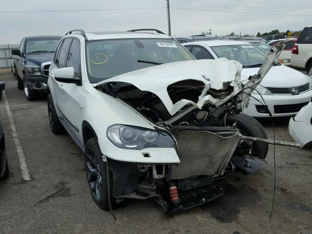 5UXZV4C59BL414949 - 2011 BMW X5 WHITE photo 1