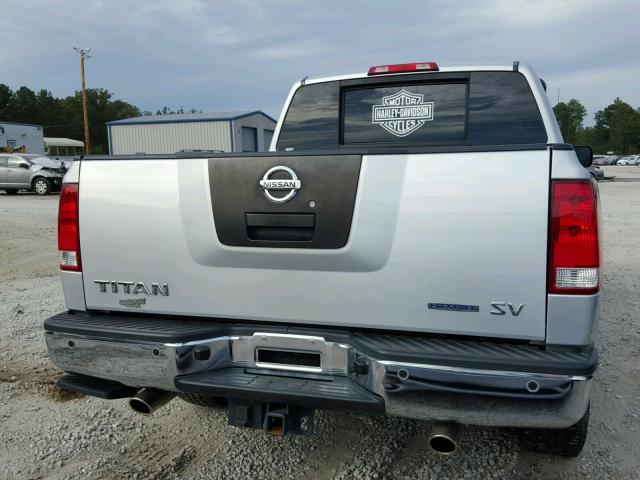 1N6BA0ED9BN317912 - 2011 NISSAN TITAN S GRAY photo 9