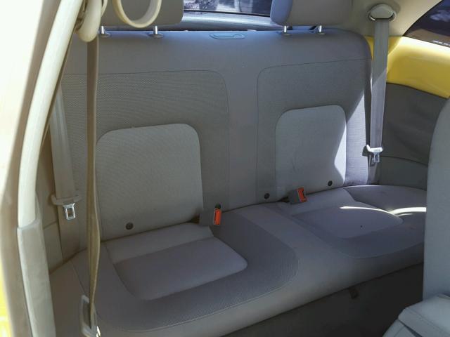 3VWCD31C64M405324 - 2004 VOLKSWAGEN NEW BEETLE Sarı foto 6